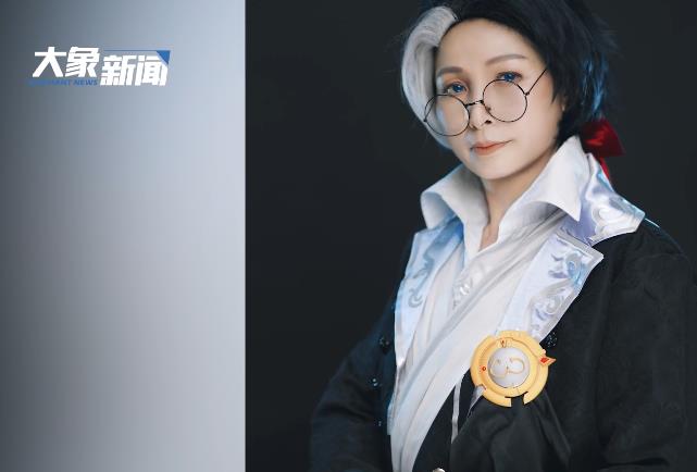60后大妈晒30套cosplay照