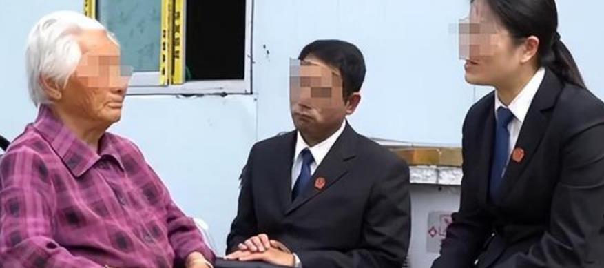 “我就是要告”!93岁老太有儿有女,为何要状告孙子不赡养? “我就是要告”!93岁老太有儿有女,为何要状告孙子不赡养?