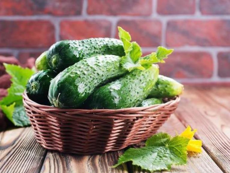 秋老虎已至,建议50岁后,常吃3瓜饮2茶,降温润燥身体好