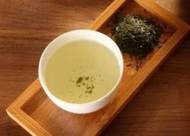 隔夜茶别倒了,还有这些使用小窍门 隔夜茶别倒了,还有这些使用小窍门