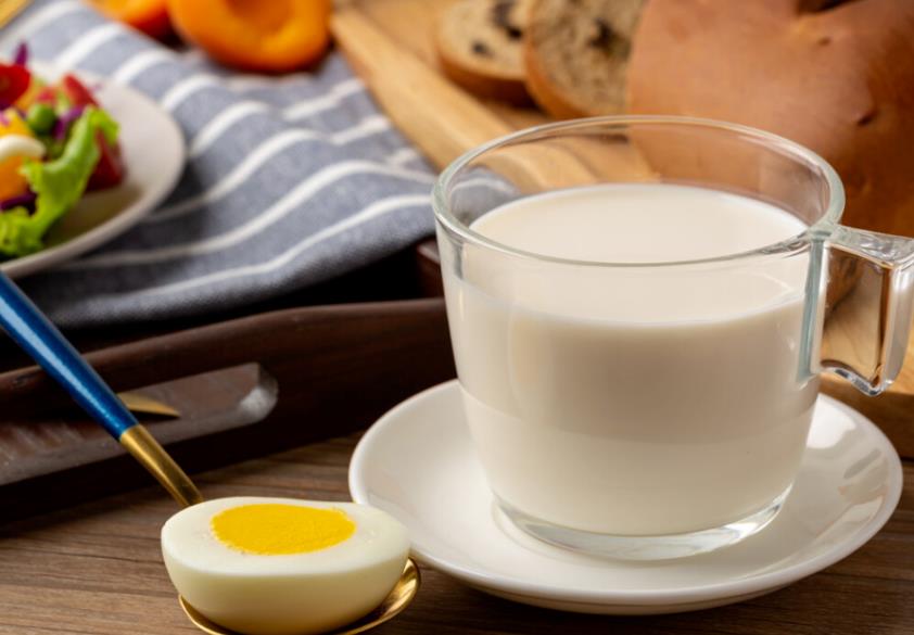 早餐多吃这2种,提高免疫力,更有益于健康长寿