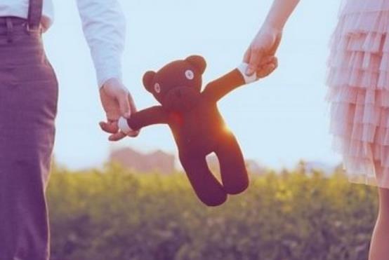 丈夫愉用妻子微信给***转账243次?妻子怒了,起诉还钱! 丈夫愉用妻子微信给***转账243次?妻子怒了,起诉还钱!