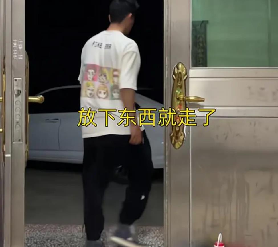 女子晒老公打工常年不在家,小叔子送东西避嫌从不进屋:懂得分寸