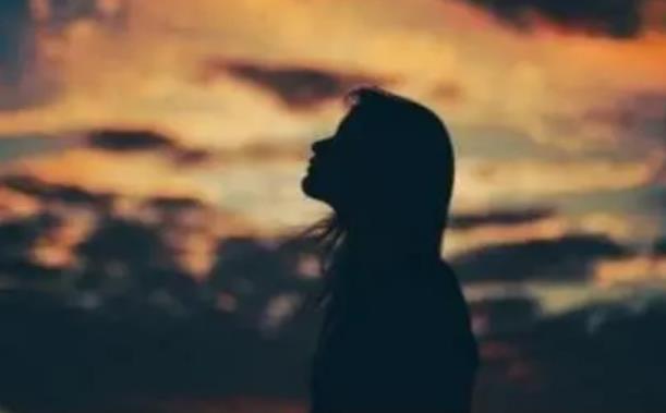 儿媳出轨,被婆婆发现,儿媳怒怼:都怪你生个丑儿子,配不上我 儿媳出轨,被婆婆发现,儿媳怒怼:都怪你生个丑儿子,配不上我