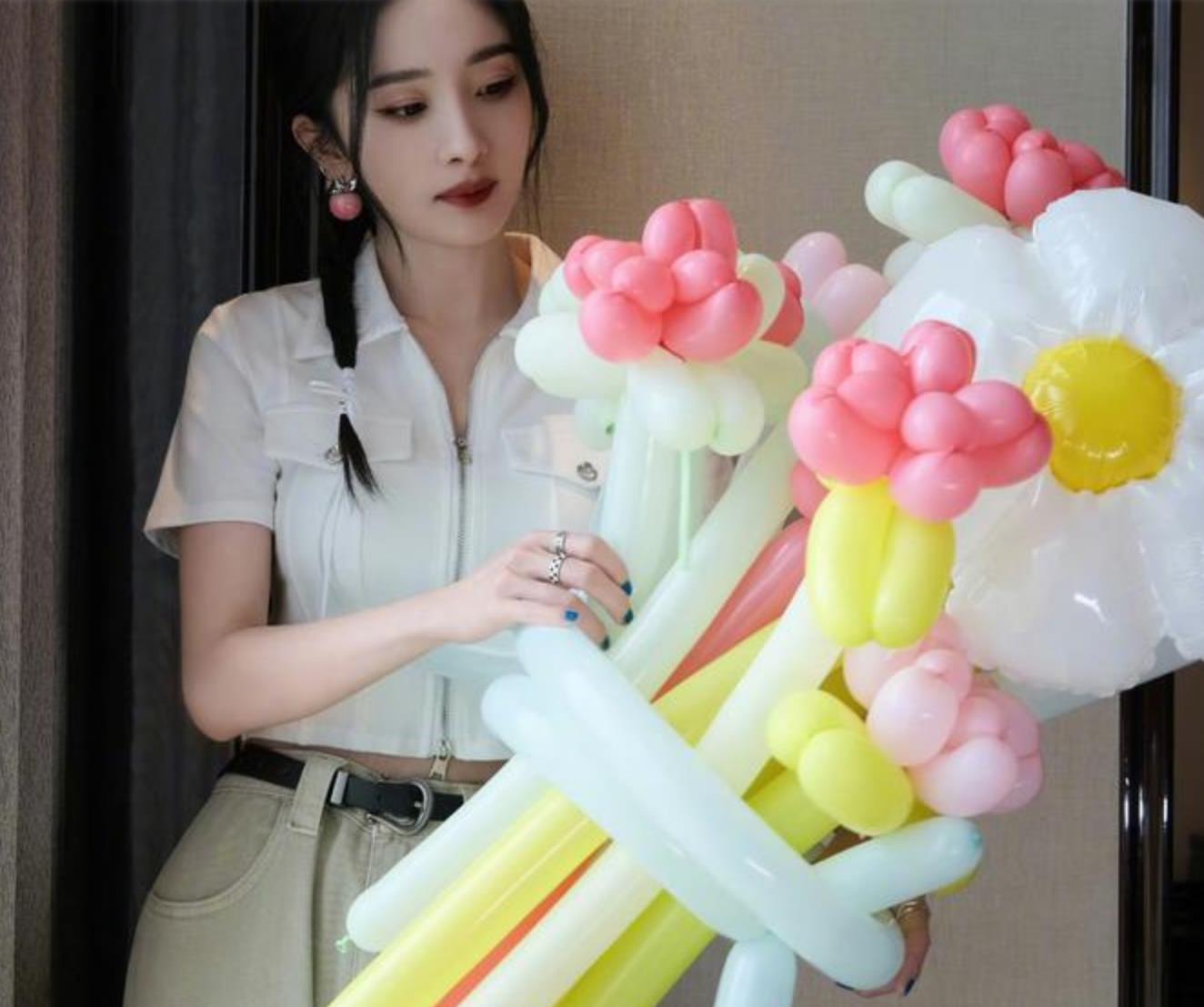 杨幂这套图用在今天太合适了