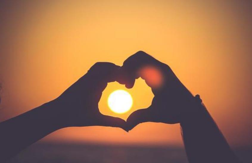 女孩跟穷男友8年,如今男友月入两万还不娶她,涂磊都急了 女孩跟穷男友8年,如今男友月入两万还不娶她,涂磊都急了